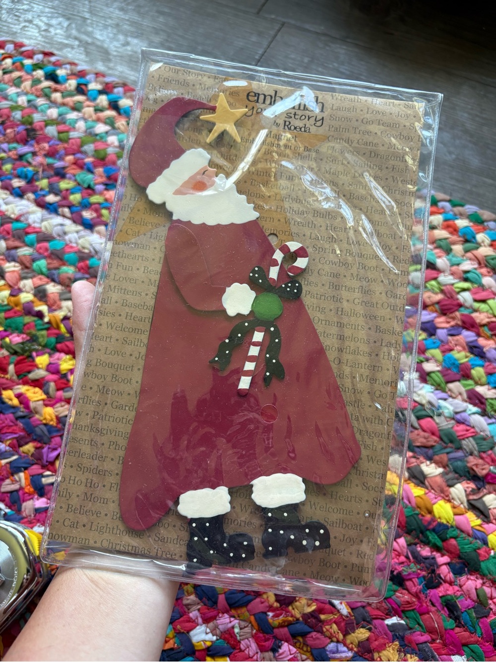 ROEDA HAND-PAINTED METAL CHRISTMAS SANTA MAGNET